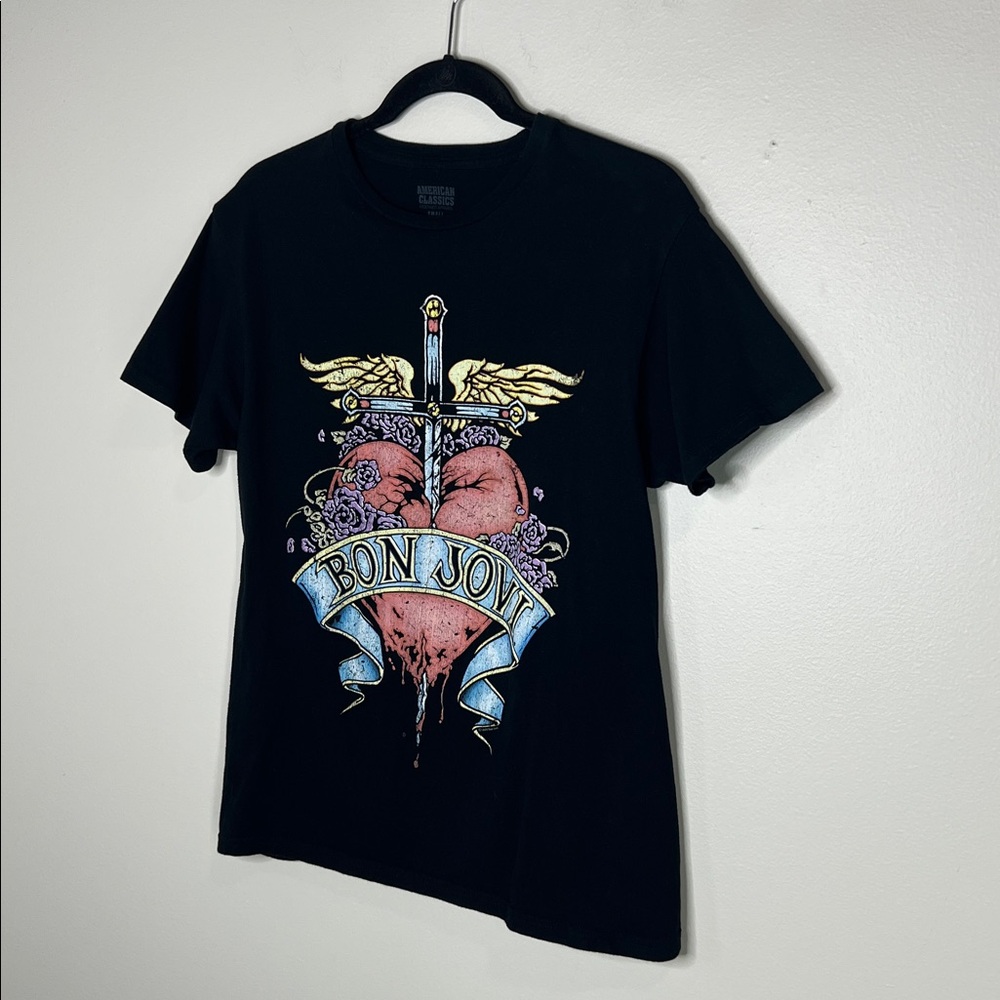 Bon Jovi Heart Dagger 100% Cotton Graphic Print Band Tee in black size Small - Picture 3 of 9